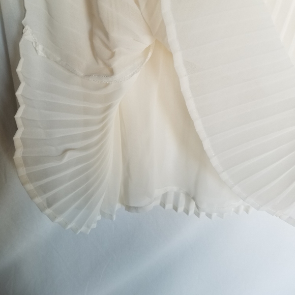 Sundance Peasant Style Lace Yoke Pleated Guinevere Blouse - Picture 10 of 12